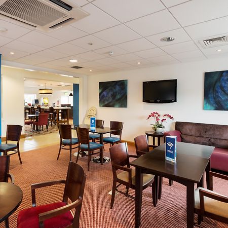 Holiday Inn Express Braintree By Ihg Exteriér fotografie